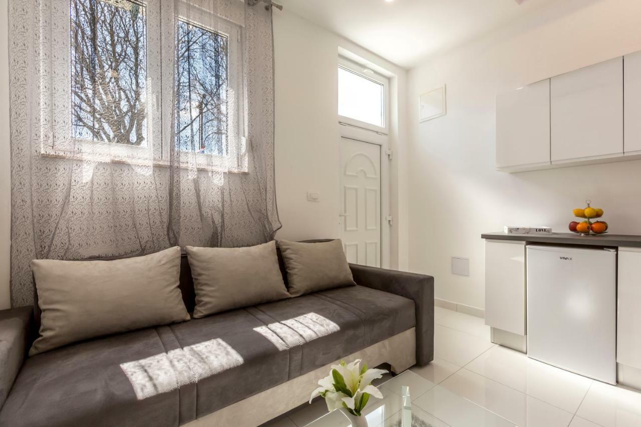 Studio Apartments Twins Split Buitenkant foto